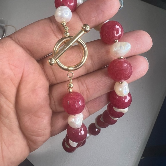 Vintage Red Cherry Quartz and fresh water pearl Beaded Necklace - Picture 6 of 6